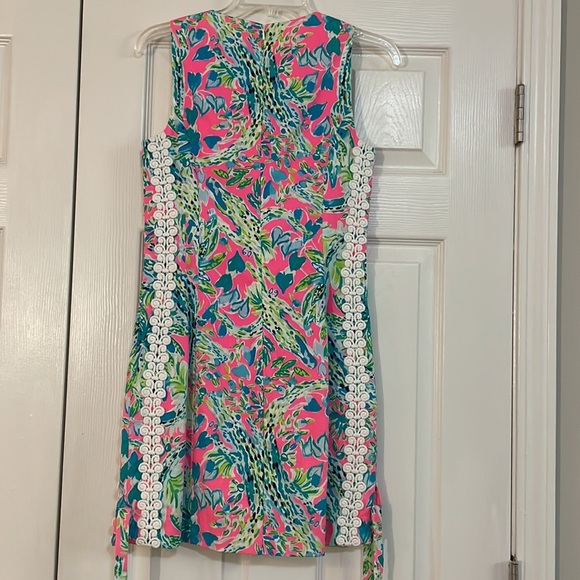 Lilly Pulitzer shift sleeveless dress size 2. Like new - Picture 7 of 10